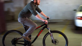 کلاه ایمنی هوشمند دوچرخه سواری لذت با تکنولوژی روز