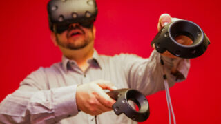 تکنولوژی حقیقت مجازی VR افت مرگ