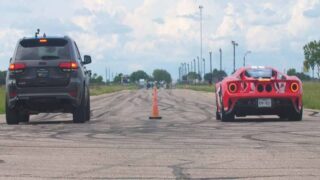 مسابقه جاده ای اتومبیل 2018 Ford GT vs 1000 HP Jeep