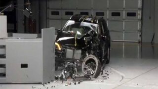 تست تصادف IIHS خودرو 2014 Mercedes-Benz M-Class