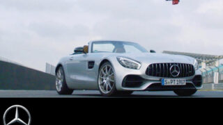 خودور AMG GT Roadster مرسدس بنز و پهباد مسابقه ای