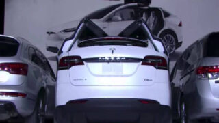 نسخه نمایشی خودرو Tesla Model X Falcon