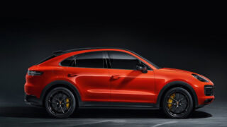 خودرو SUV پورشه کاین turbo با رنگ قرمز 2020