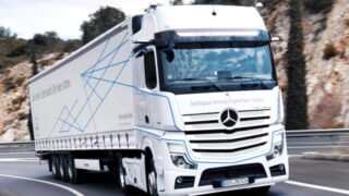 رانندگی هوشمند با کامیون مرسدس بنز Actros 2019