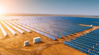 بزرگترین مزرعه خورشیدی 2020 فیس بوک اندازی