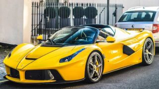 خودرو فراری LaFerrari Aperta لندن