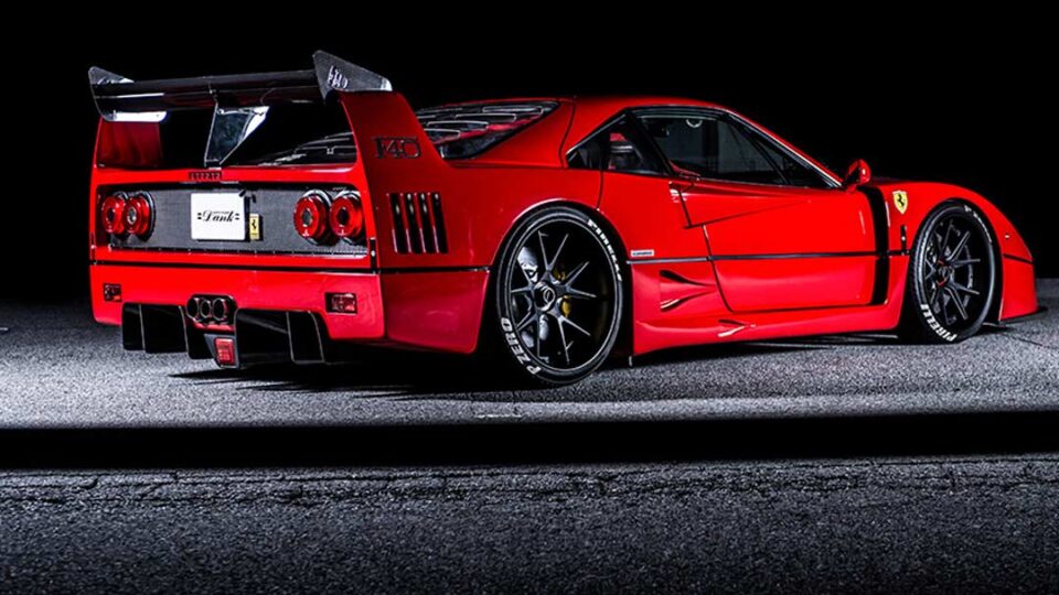 نگاهی به خودرو فراری F40 با طراحی Hyper Forged Wheels