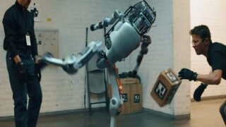 ربات بوستون داینامیک با درگیر