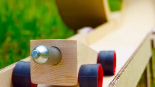 ساخت کپسول کارتریج CO2 با ماشین چوبی مسابقه ای متحرک