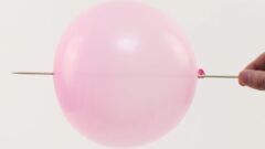 چگونه یک سیخ را در بادکنک فرو کنیم ، بدون ترکیدن آن!