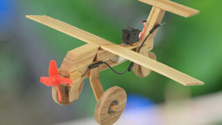 هواپیمای چوبی ساخت
