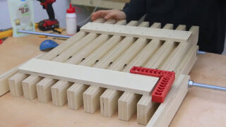 ساخت صندلی تاشو دیواری با تخته چوبی